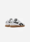 reebok-hammer-street-chpIkcOo-0.webp